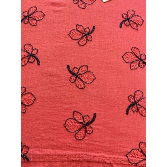 KAKTUS Women’s 1X Embroidered Coral Top - Picture 2 of 8